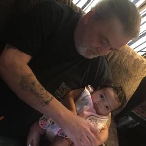 Meet your Posher, Raelien